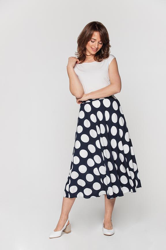 Rozkloszowana spódnica midi w grochy