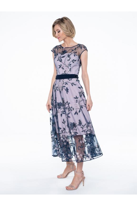 Trójwarstwowa sukienka z haftowanej koronki