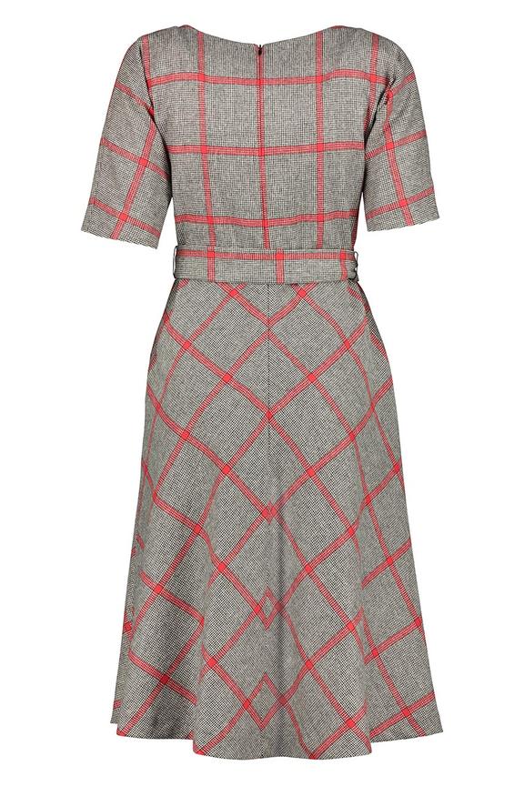 Wełniana sukienka w kratę