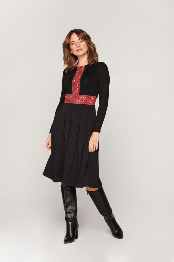 Sukienka z kontrafałdami