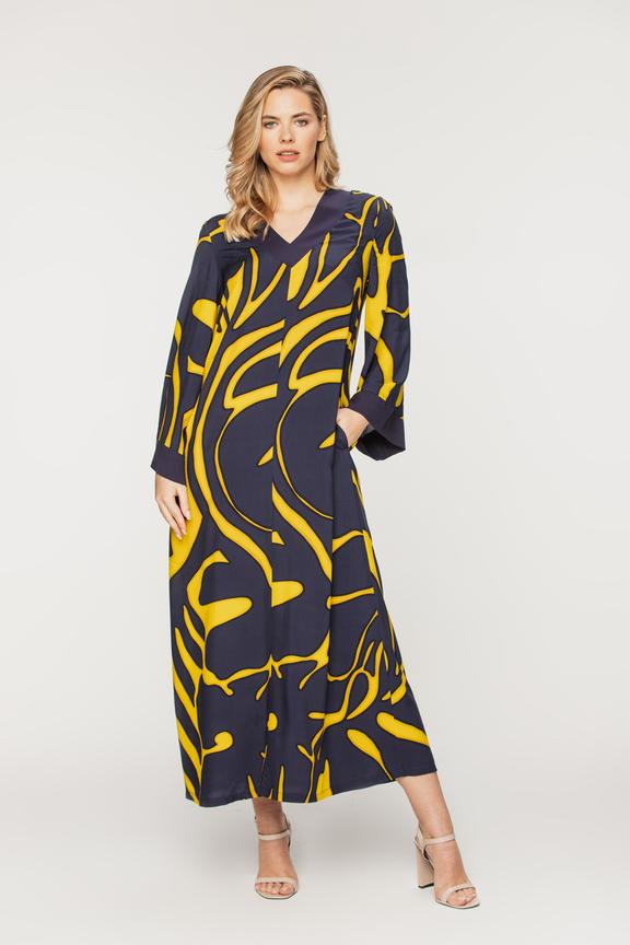 Sukienka kimonowa z długim rękawem