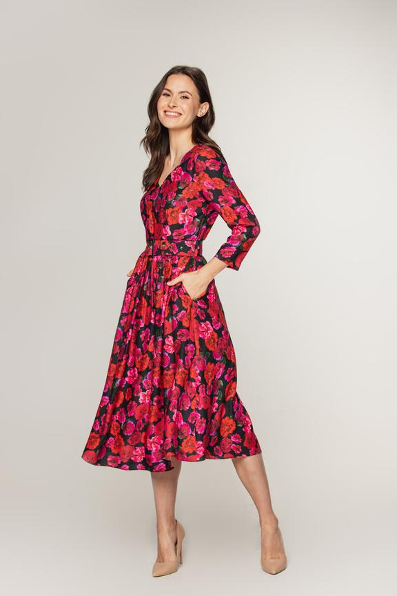 Sukienka midi z marszczeniem w talii