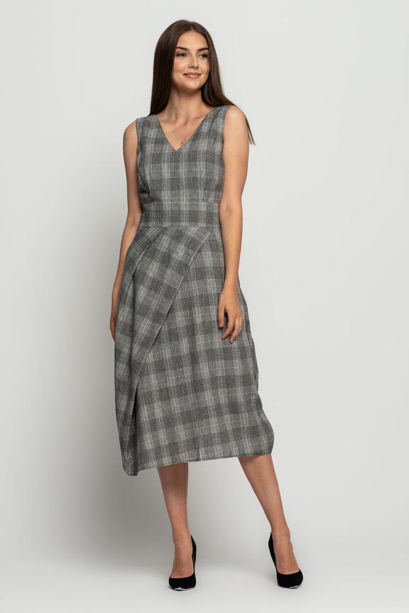 Sukienka na ramiączkach z dekoltem