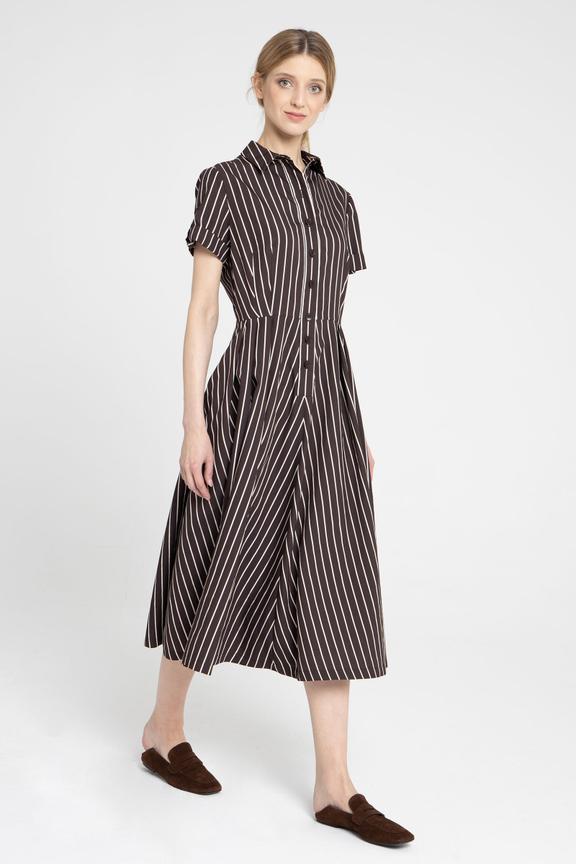 Brązowa sukienka w paski