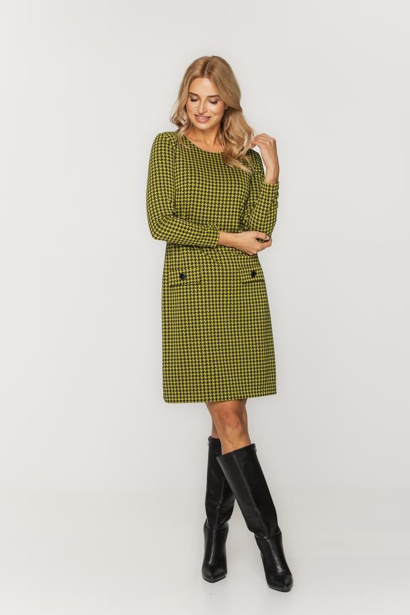 Sukienka w pepitkę z dzianiny sweterkowej