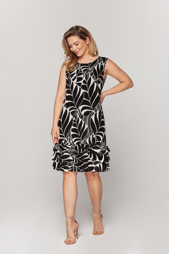 Prosta sukienka  z małymi falbankami