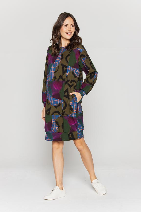 Sukienka o kroju bluzy