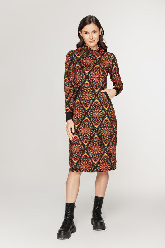 Sukienka z kieszenią typu kangur