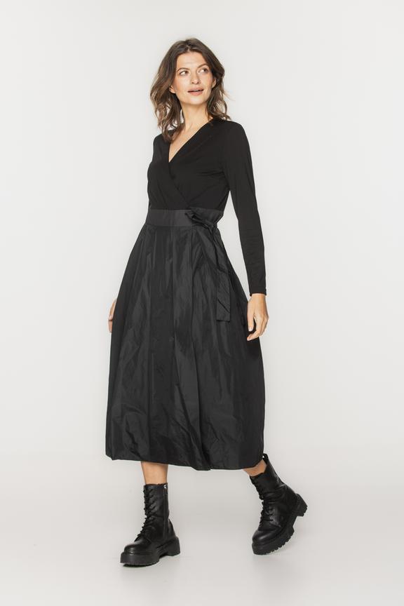 Sukienka z tafty i dzianiny