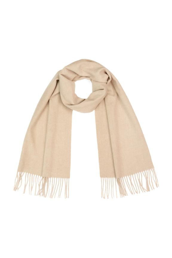 Beżowy ciepły szal z dodatkiem wełny