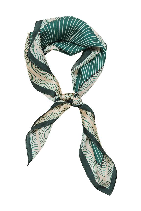 Apaszka z jedwabiu w zielonej tonacji