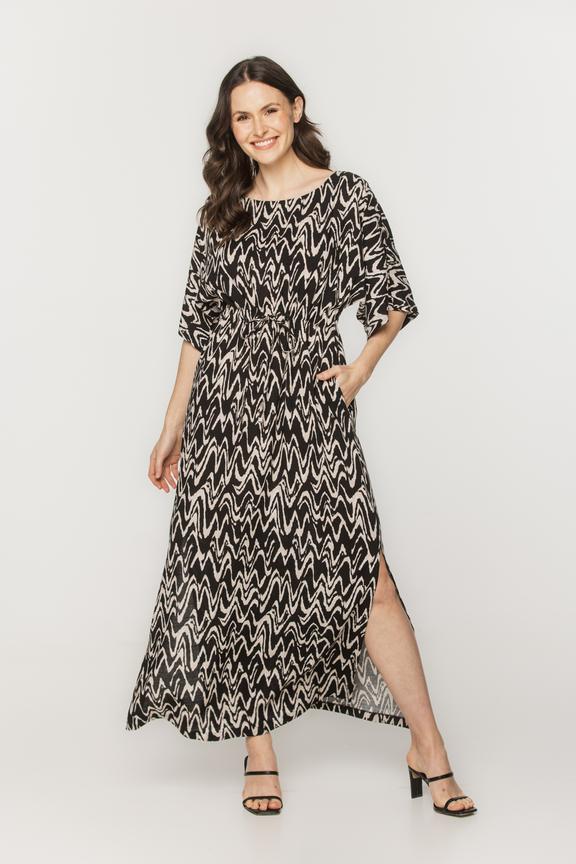 Wiskozowa sukienka o luźnym kroju