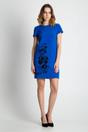 Niebieska sukienka z krótkim rękawem