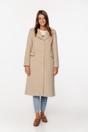 Wełniany beżowy płaszcz z patkami i zapięciem na guziki